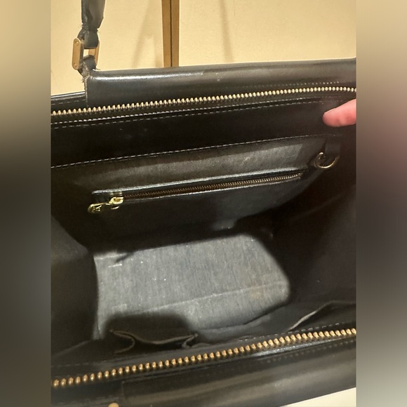 Louis Vuitton Figari MM Epi Noir Tote Handbag - Picture 5 of 15